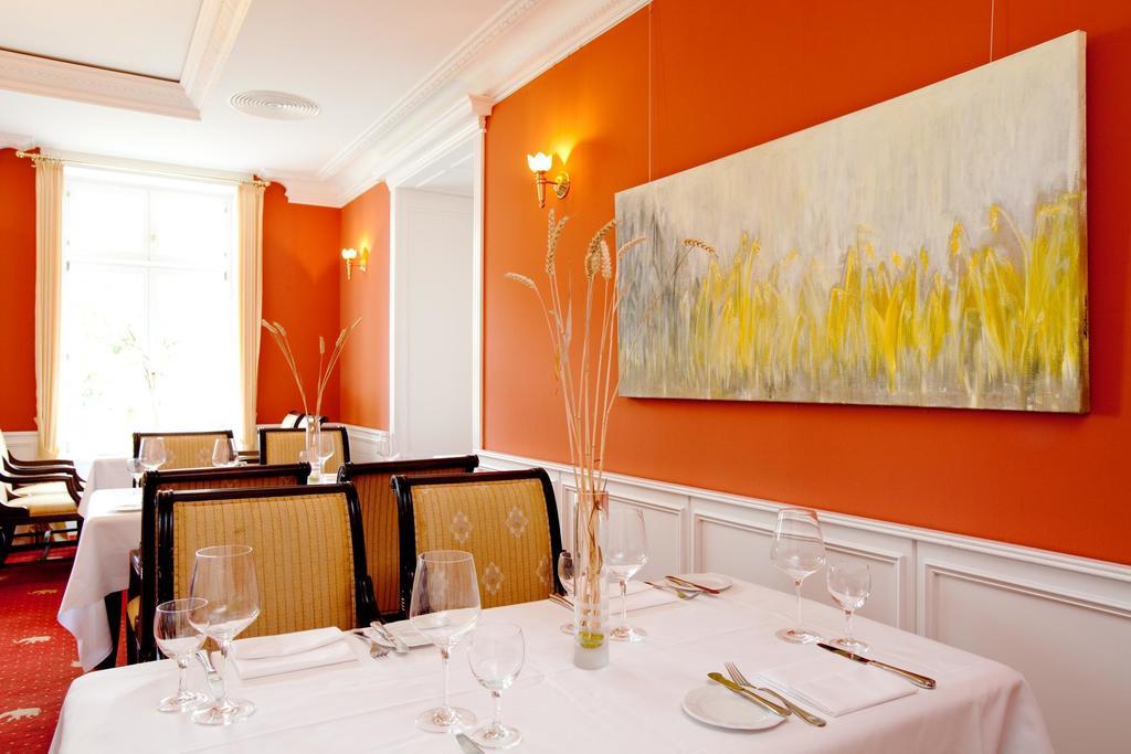 Landhotel Schloss Teschow Teterow Extérieur photo