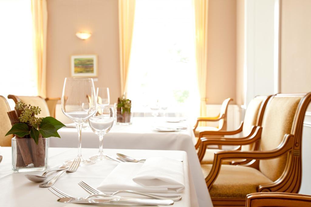 Landhotel Schloss Teschow Teterow Extérieur photo