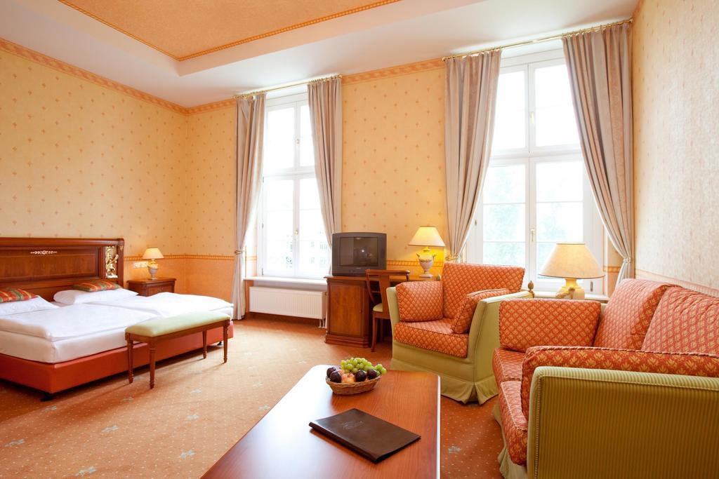 Landhotel Schloss Teschow Teterow Chambre photo