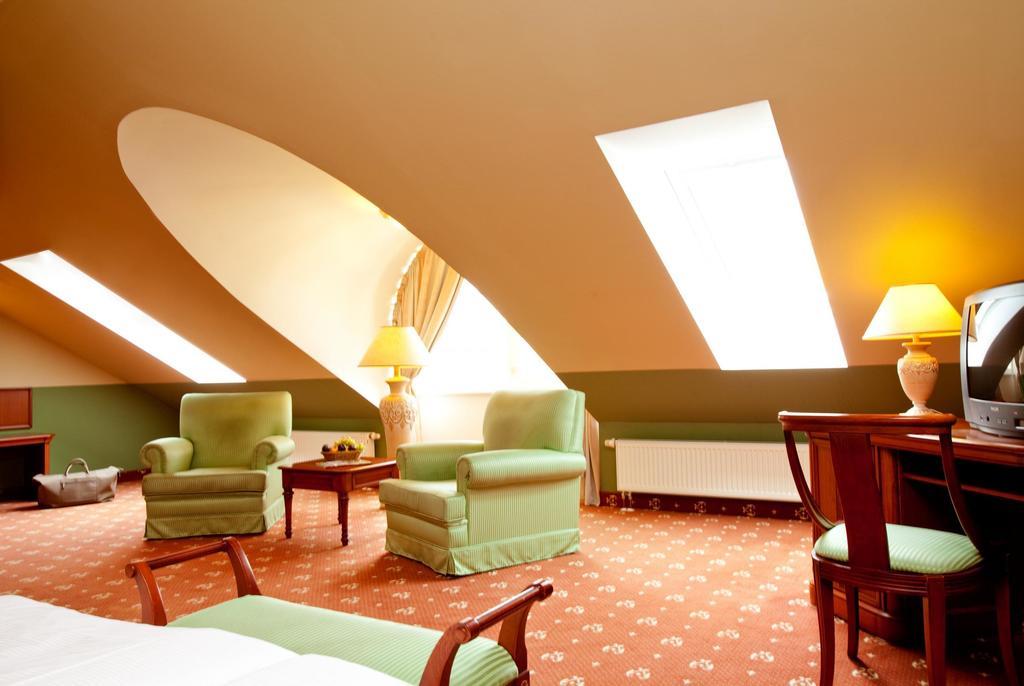 Landhotel Schloss Teschow Teterow Chambre photo