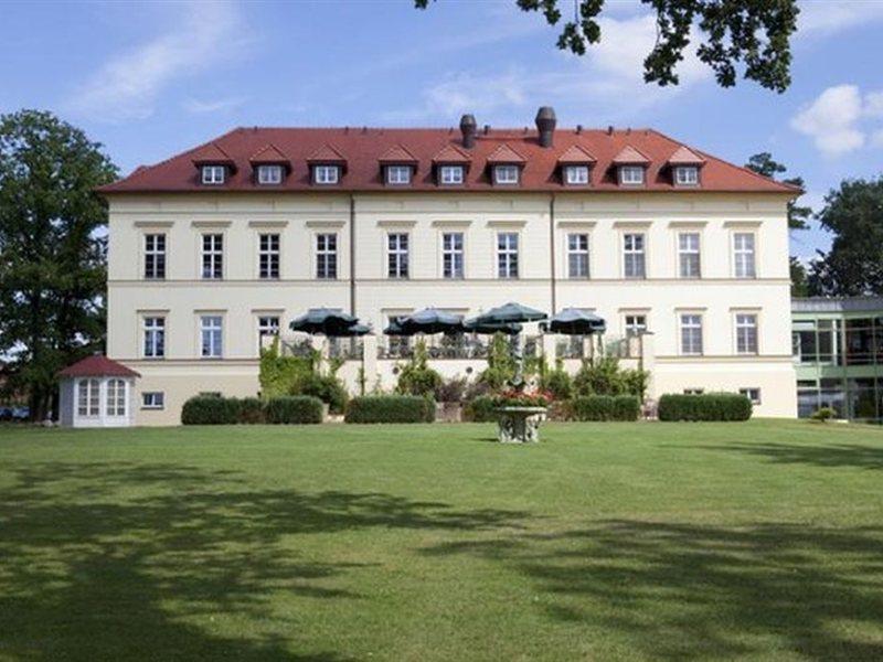 Landhotel Schloss Teschow Teterow Extérieur photo