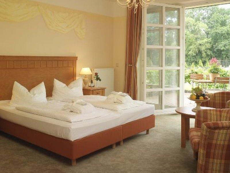 Landhotel Schloss Teschow Teterow Extérieur photo