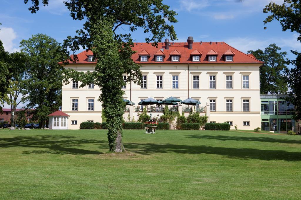 Landhotel Schloss Teschow Teterow Extérieur photo